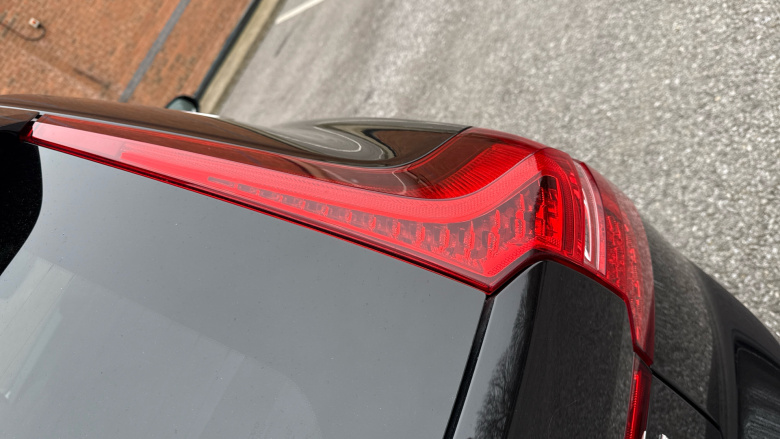 Volvo Xc60 2.0 T6 Recharge PHEV Inscription 5dr AWD Auto Estate